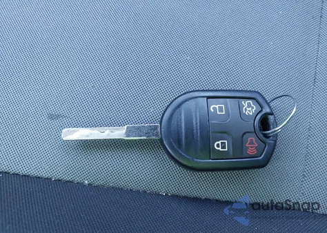 2019 Ford Fiesta S z USA, uszkodzony, nr VIN 3FADP4AJ6KM145738